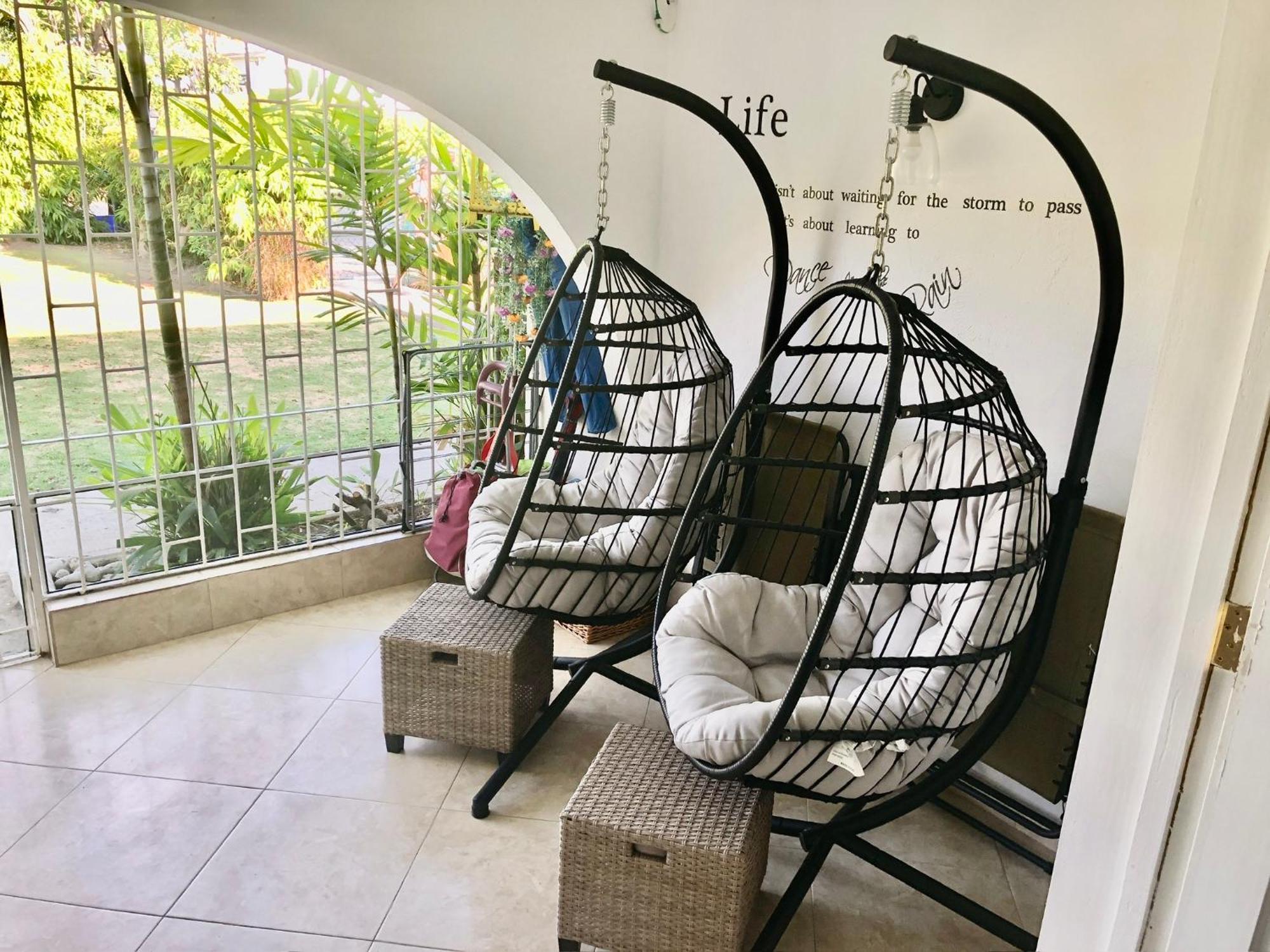 West Coast 1 Bedroom Apartment 66 - Close To Beach Saint James Exterior photo