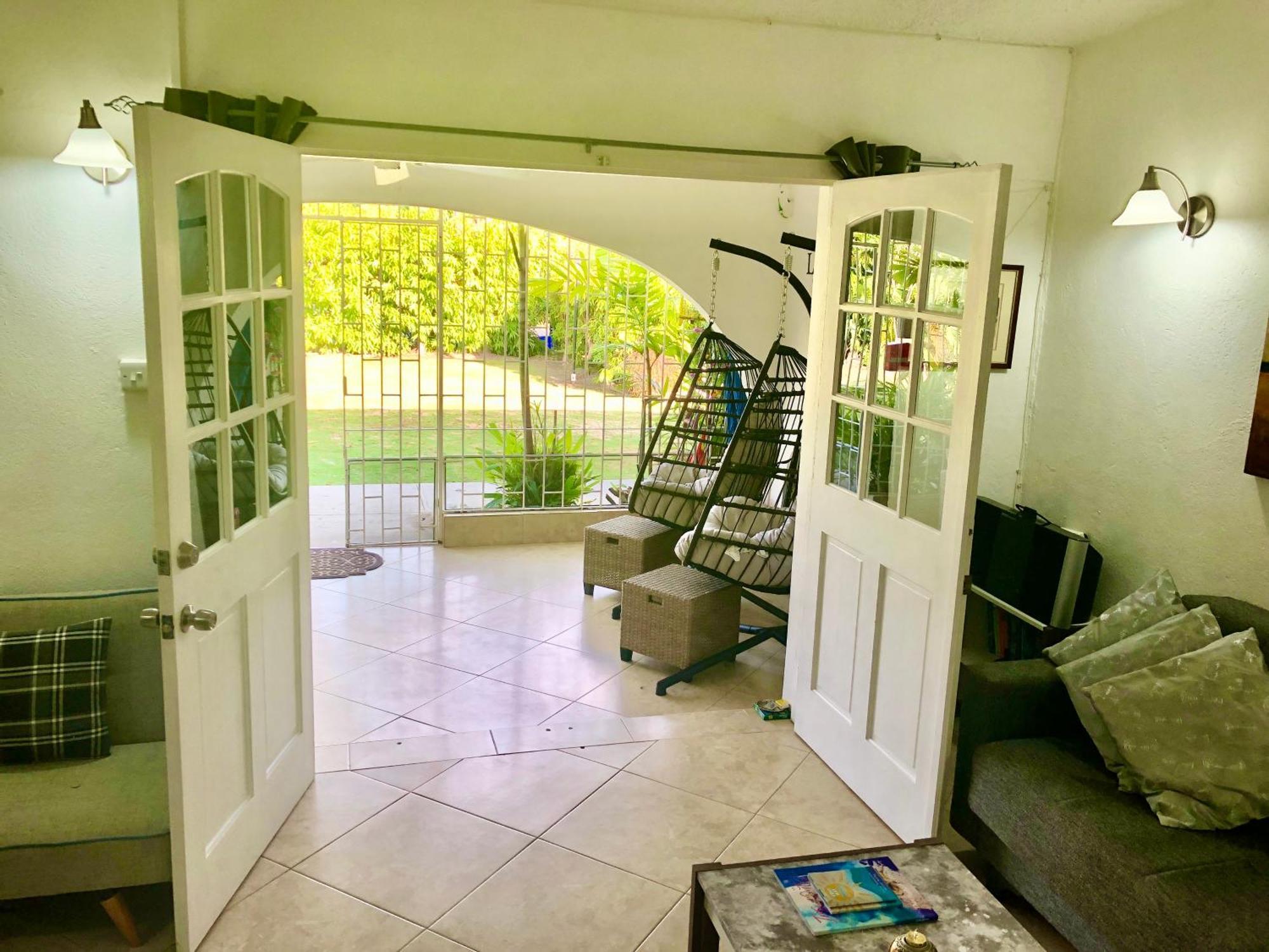 West Coast 1 Bedroom Apartment 66 - Close To Beach Saint James Exterior photo