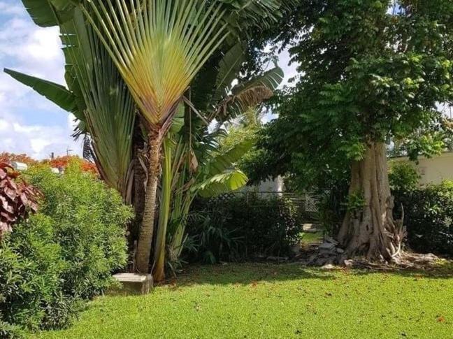 West Coast 1 Bedroom Apartment 66 - Close To Beach Saint James Exterior photo
