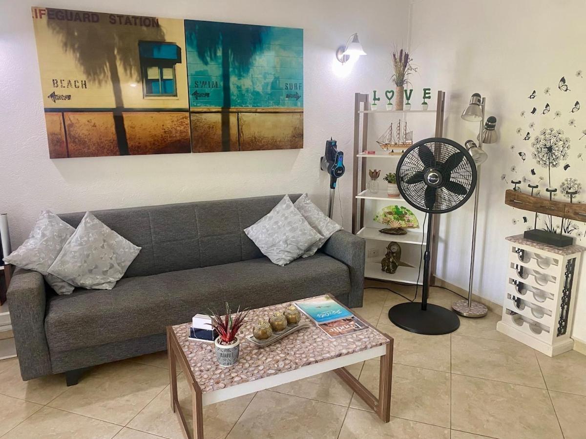 West Coast 1 Bedroom Apartment 66 - Close To Beach Saint James Exterior photo